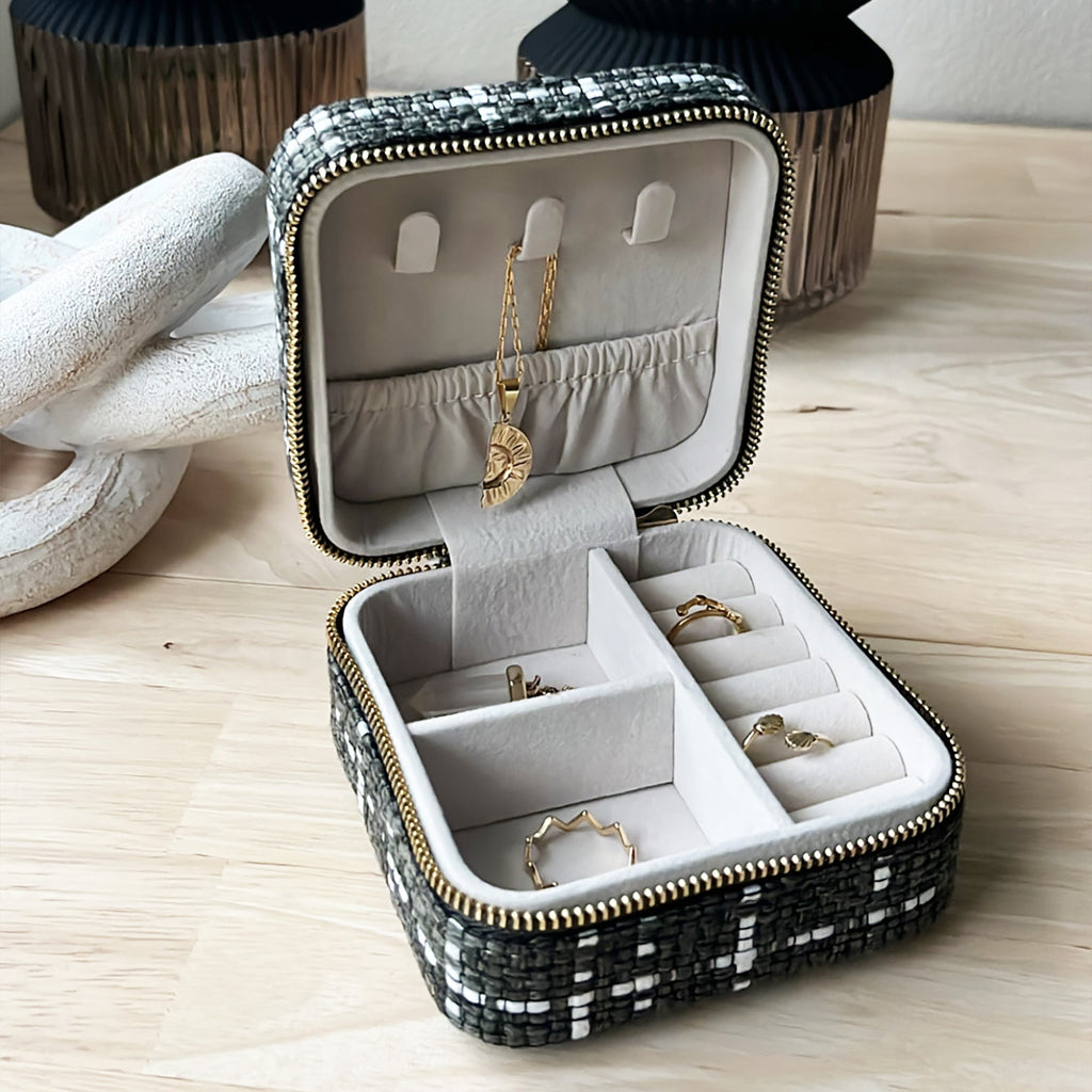 Tweed Travel Jewellery Case | Khaki