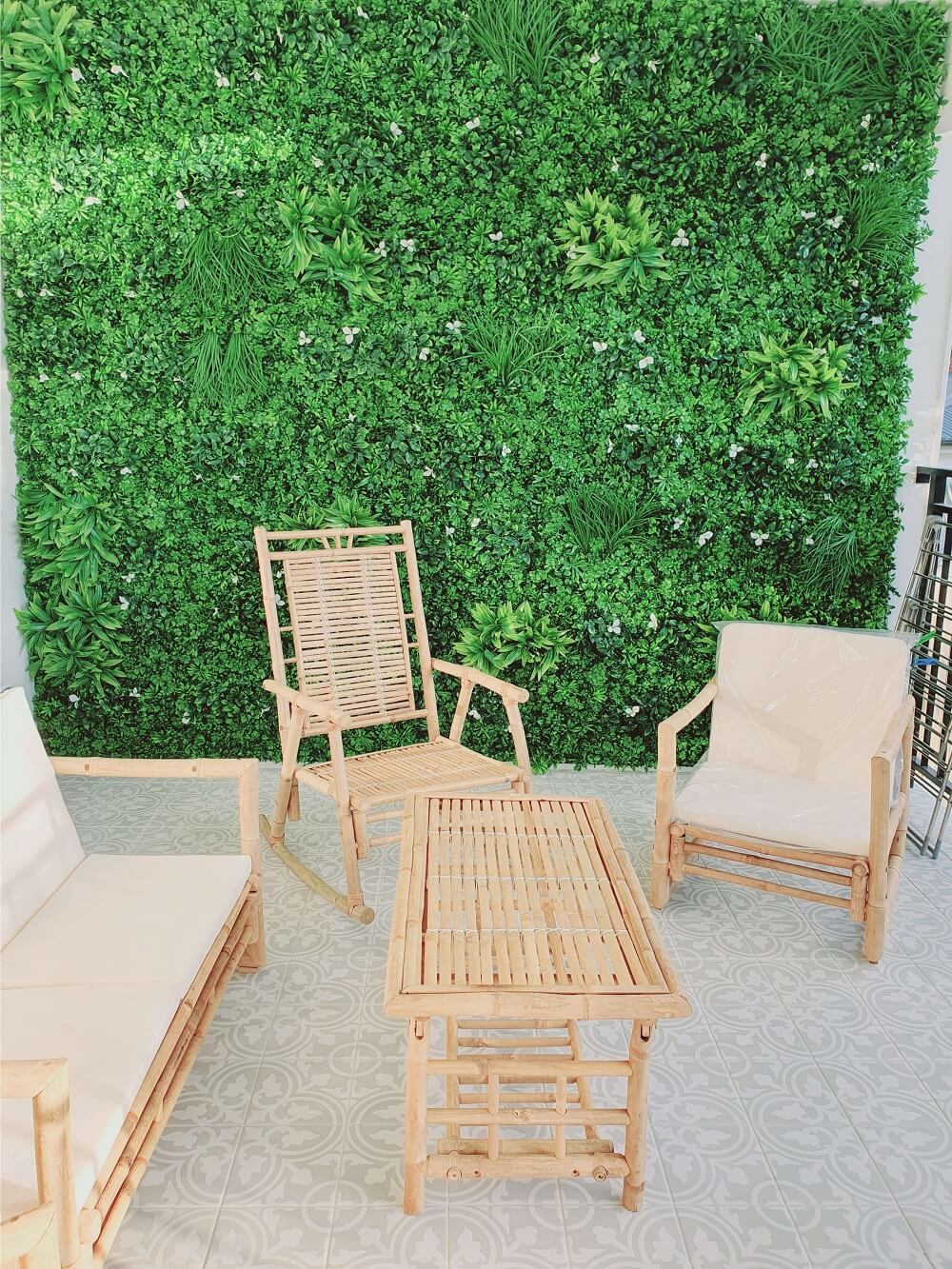 Luxury White Lily Vertical Garden Green Wall Panel 1m x 1m – SGS UV Resistant